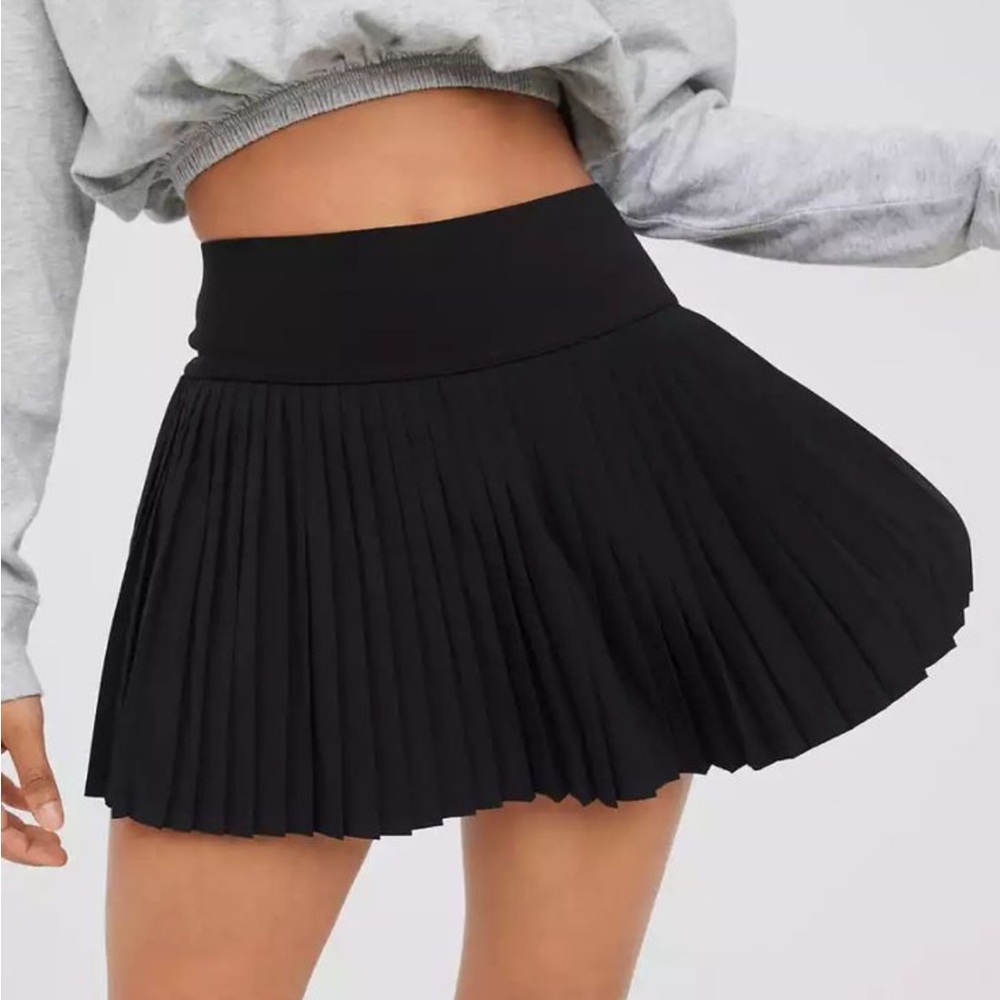 Offline by Aerie Black Pleated Skort